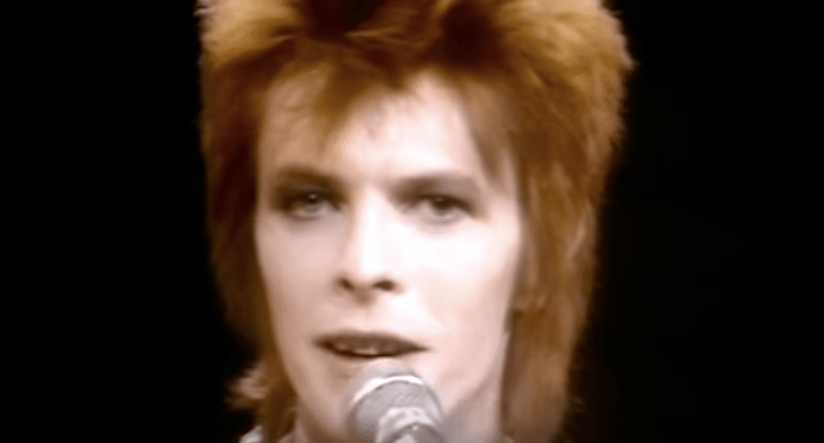 David Bowie’s handwritten lyrics to 2 ‘Ziggy Stardust’ songs could fetch $125K at auction