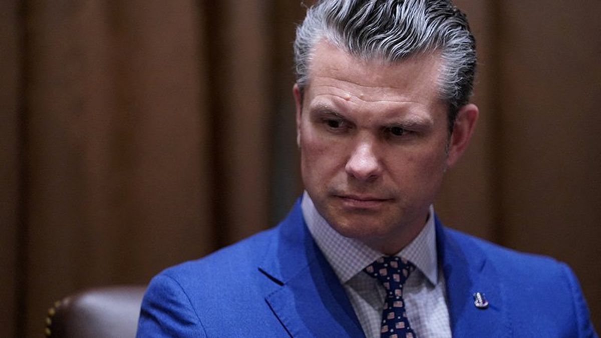 DOD threatens journalist for asking about Pete Hegseth's 'best mentor': report