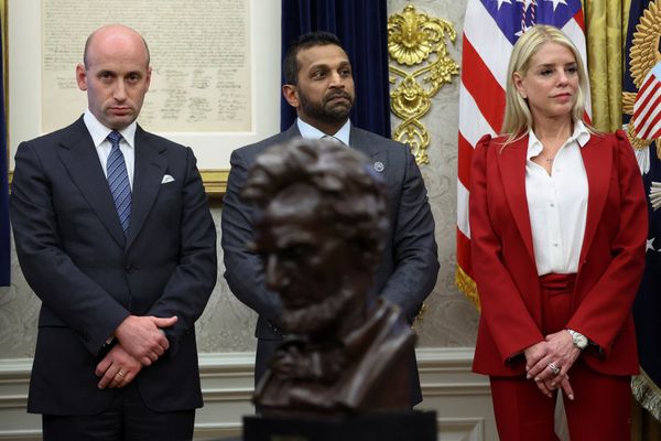 Chances of Pam Bondi going to jail grows 'exponentially daily': ex-White House reporter