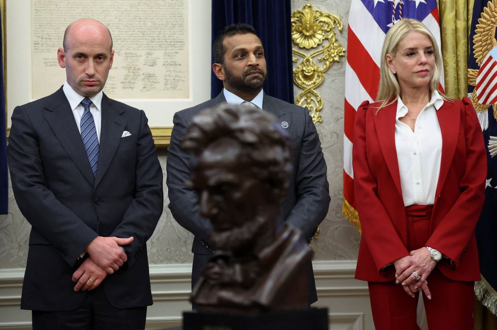 Chances of Pam Bondi going to jail grows 'exponentially daily': ex-White House reporter