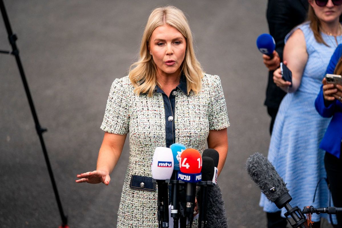 Karoline Leavitt 'not sure' if Trump told Johnson to close Congress early over Epstein