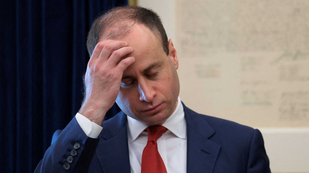 Trump aides quietly prepping untested tactics as Dem clash nears 'uncharted territory'