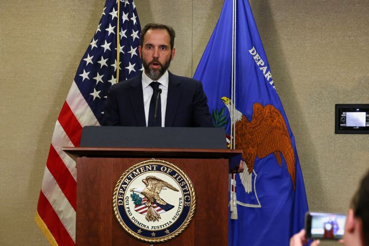Judge Cannon has Jack Smith in 'legal purgatory' and may force his hand: prosecutor