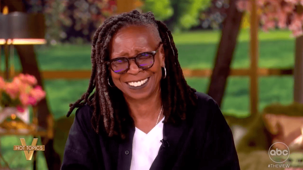 Whoopi Goldberg turns the tables on Trump's reflecting pool rant: 'Just a suggestion'