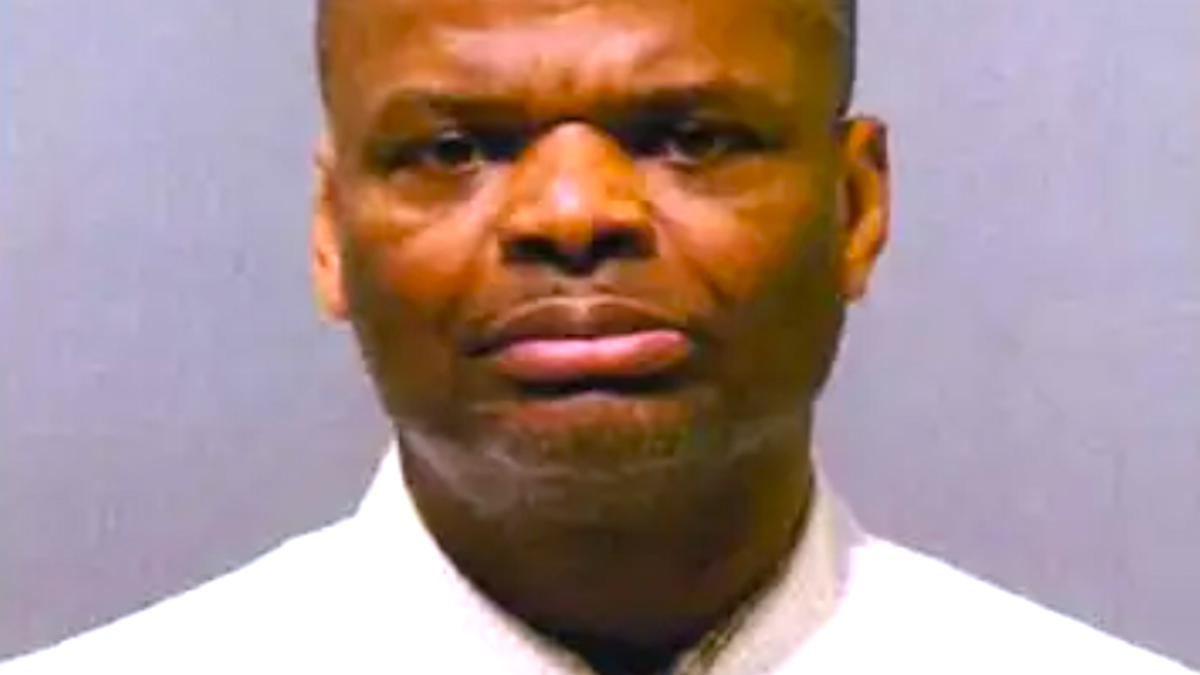 Detroit teacher brings gun to school and drops it in hallway: report