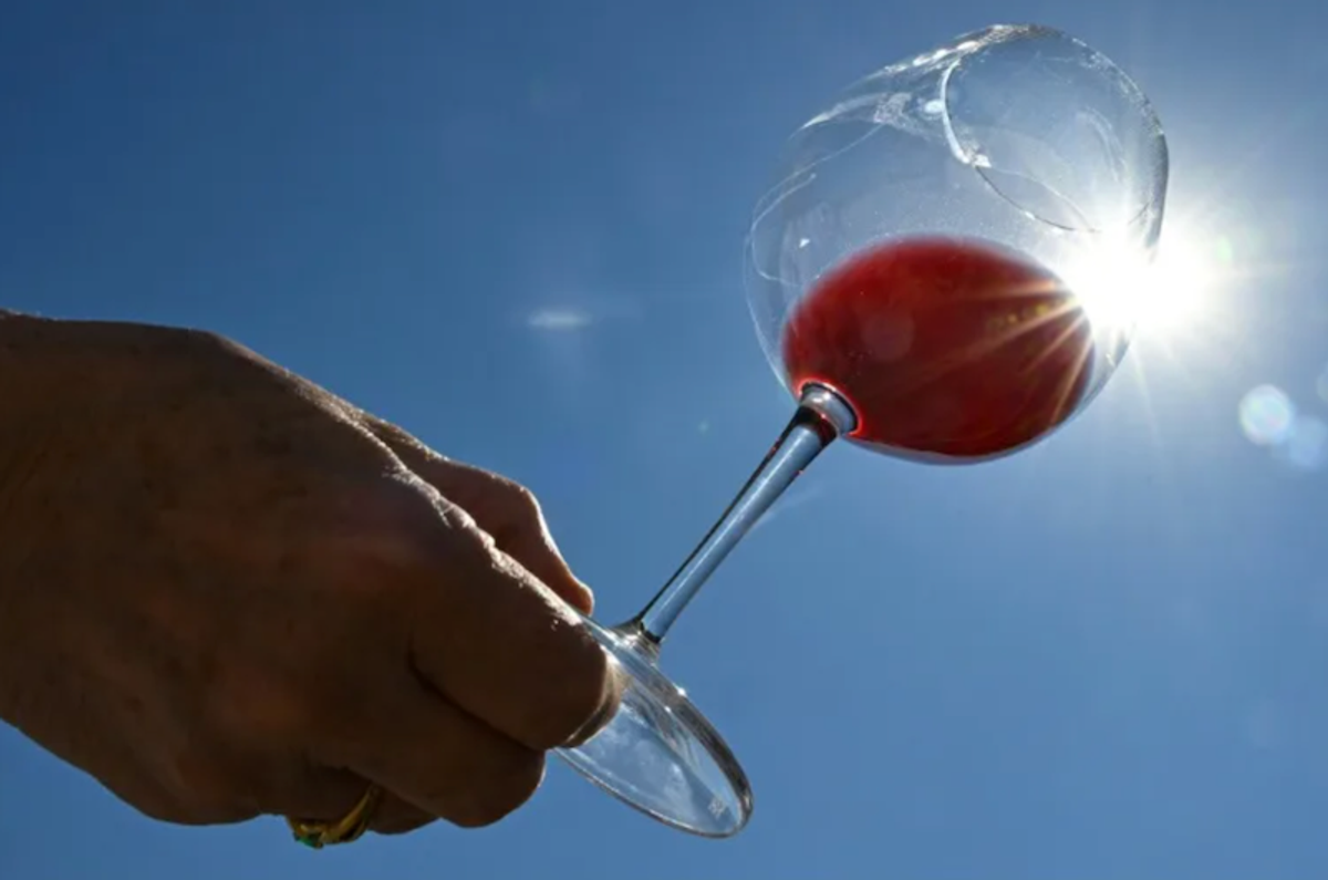 Philanderer fleeing two angry women not guilty of drunk driving