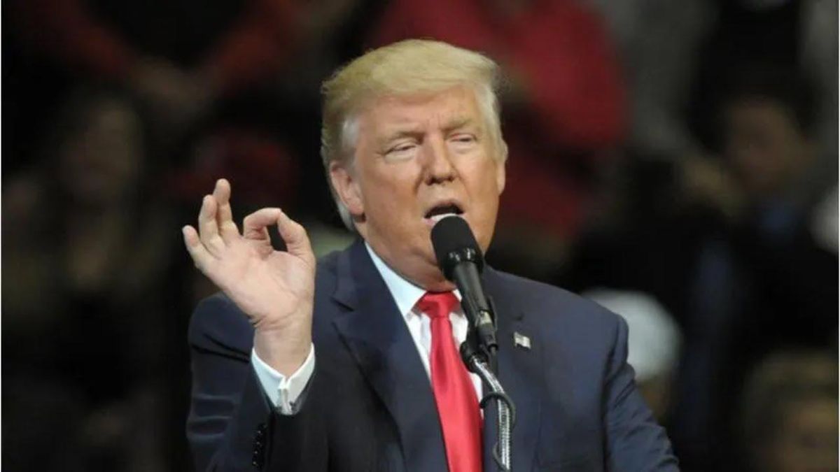 Woman testifies that Jeffrey Epstein flew her to meet Trump when she was 14-years-old