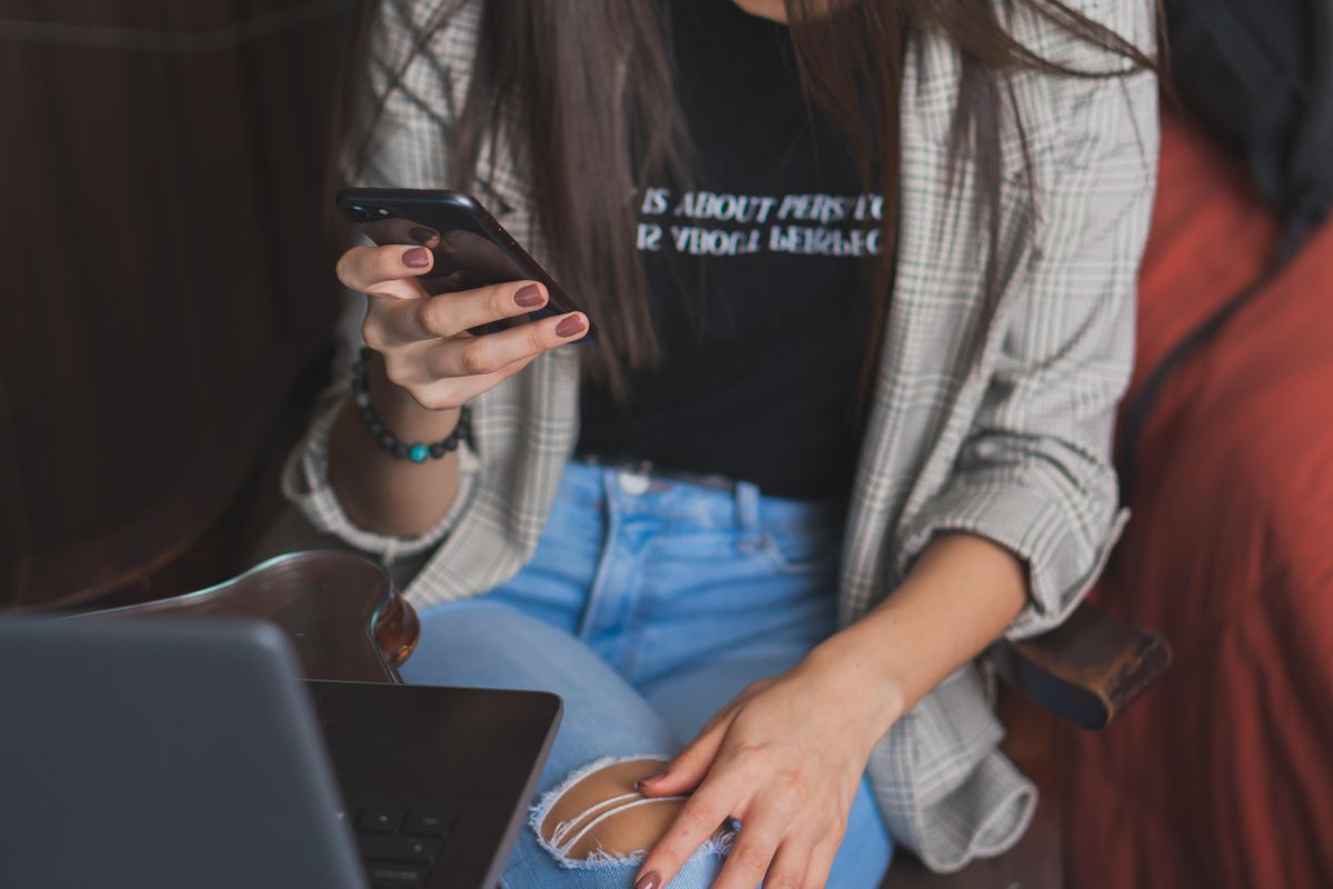 What you need to know about cellphone radiation